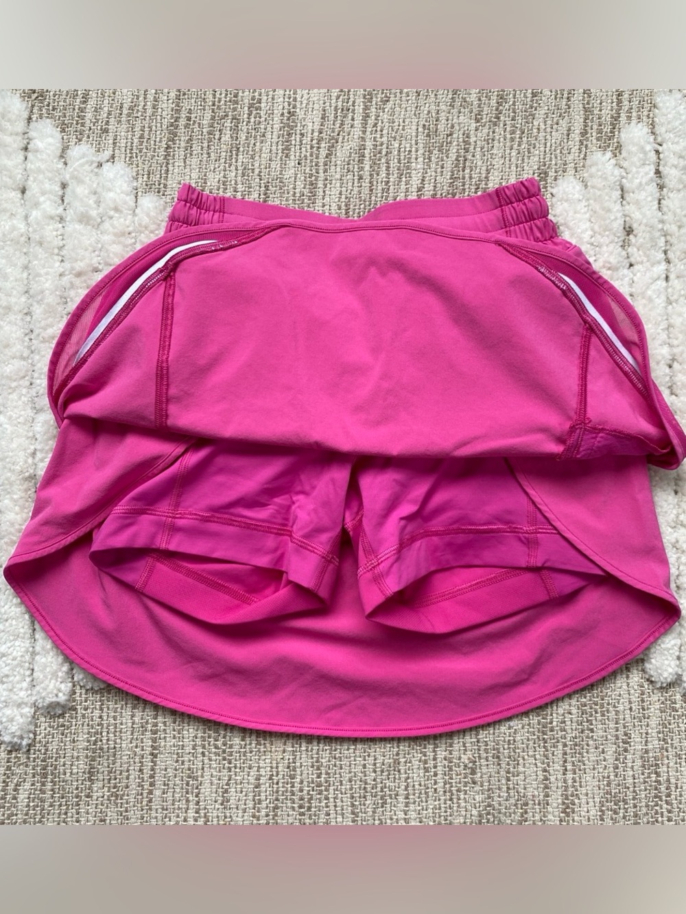 Lululemon Hotty Hot High-Rise Skirt - Picture 2 of 7